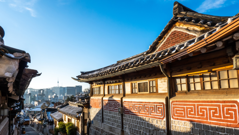 Rasakan Sensasi Menginap dengan Bangunan Arsitektur Khas Korea di Pedesaan Hanok, Buyeo.