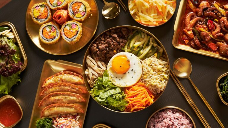 Rekomendasi Makanan Korea Terpopuler yang Wajib Anda Coba saat ke Korea