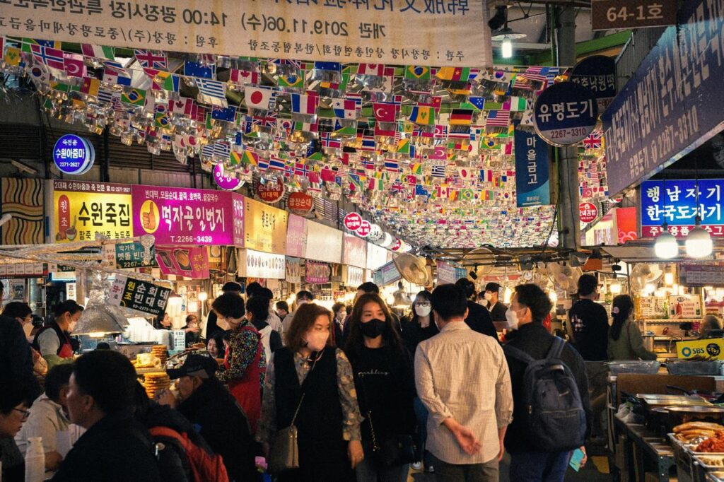 Jongno Seoul dengan kawasan hanok tradisional Korea